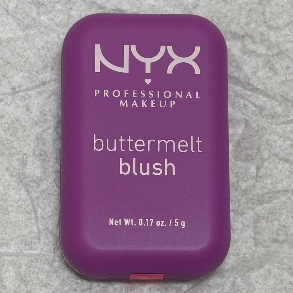 NYX Electric Fuchsia Buttermelt Blush